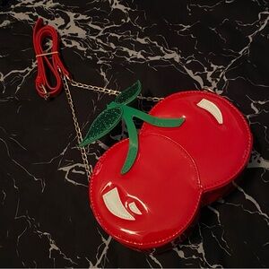 🍒 Double Cherry Crossbody Chain Strap Purse